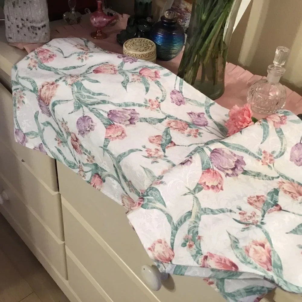 Tulip Time Brocade Print Long Table Runner